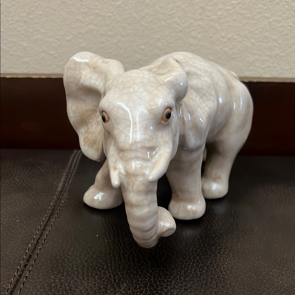 Vtg Elephant Crackle Glazed Ceramic Figurine